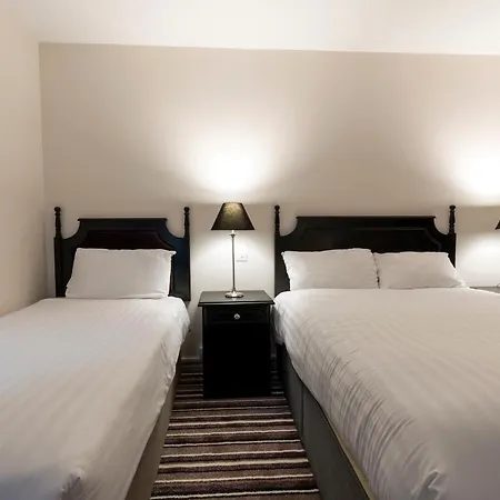Ivy Tower Hotel 2*