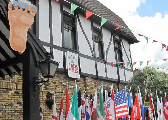 Ivy Tower Отель